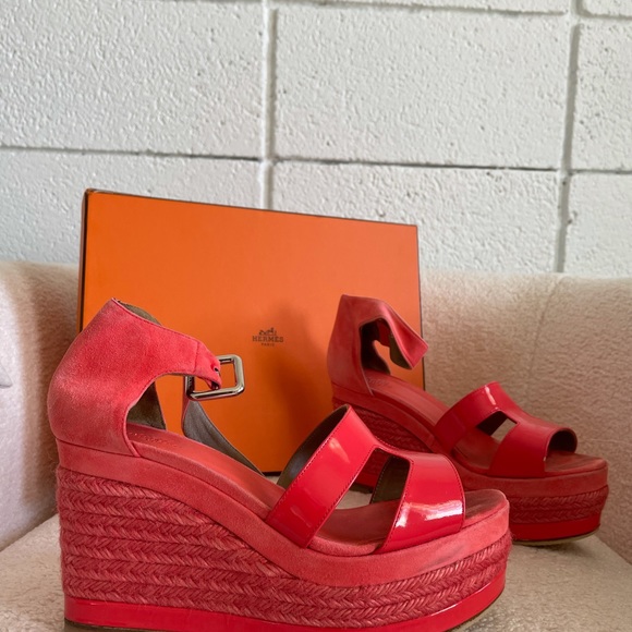 Hermès pink patent leather women’s sandals size 37 - Picture 3 of 5